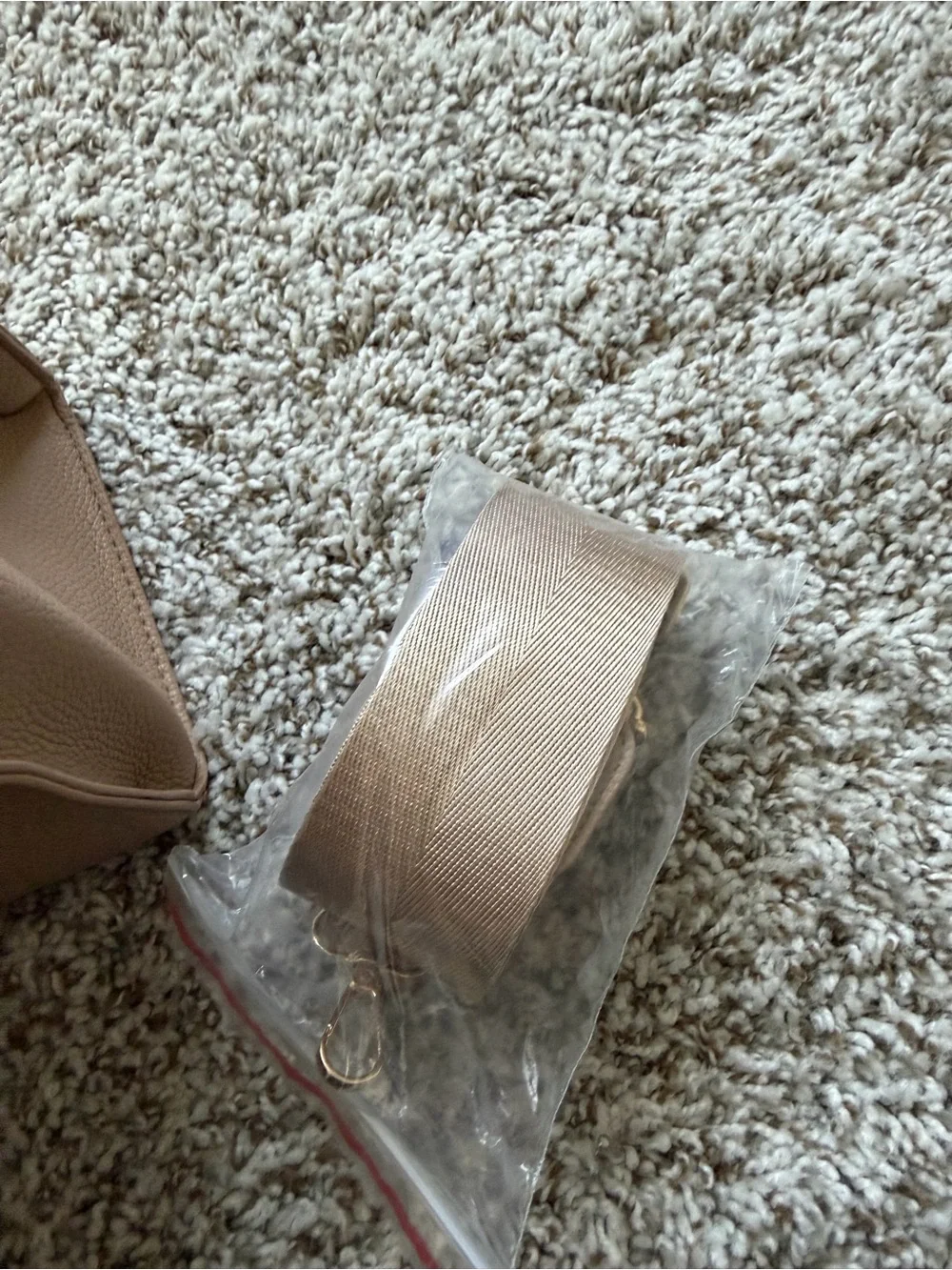 Source Unknown Pebbled Taupe Faux Leather Tote with Gold Lock